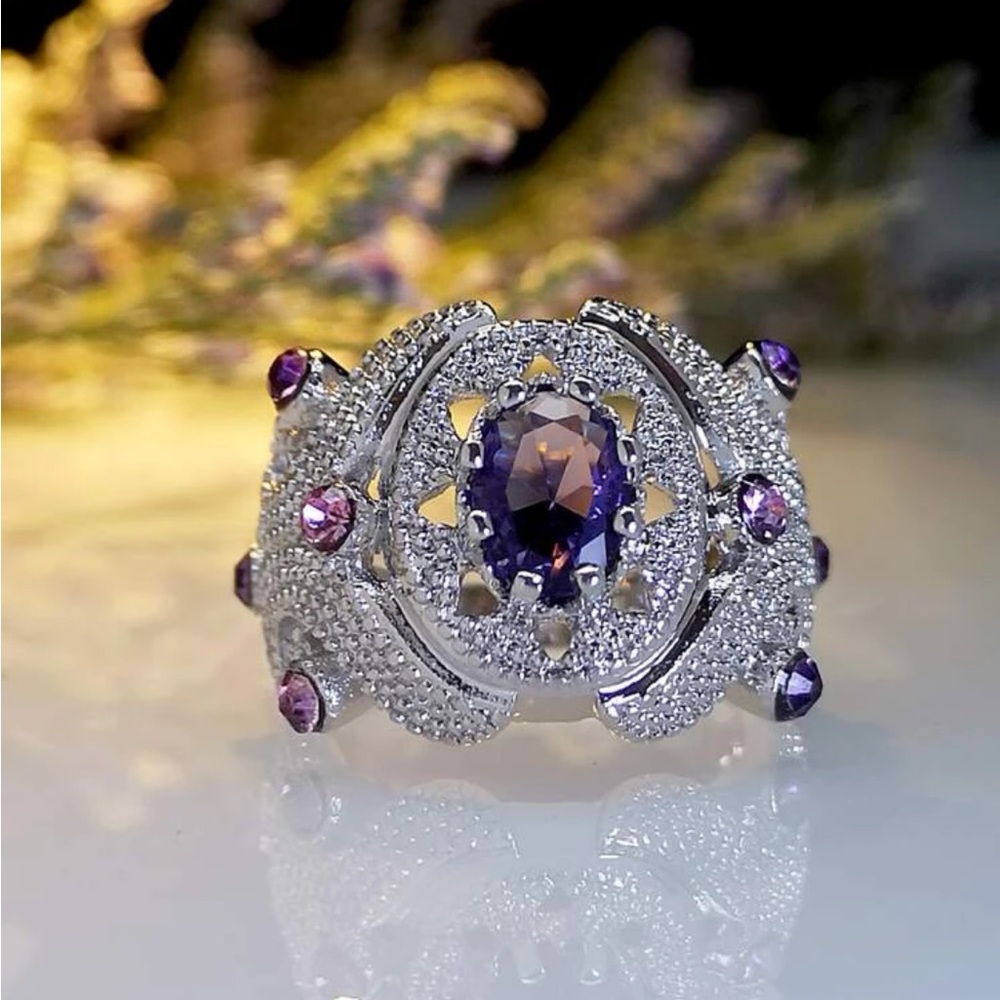 Beautiful Vintage Ring